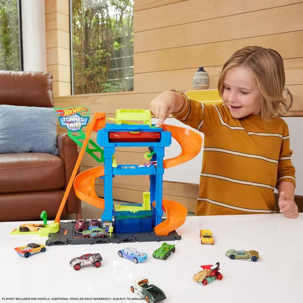 HWHTN80 Hot Wheels City Tunnel Twist Car Wash