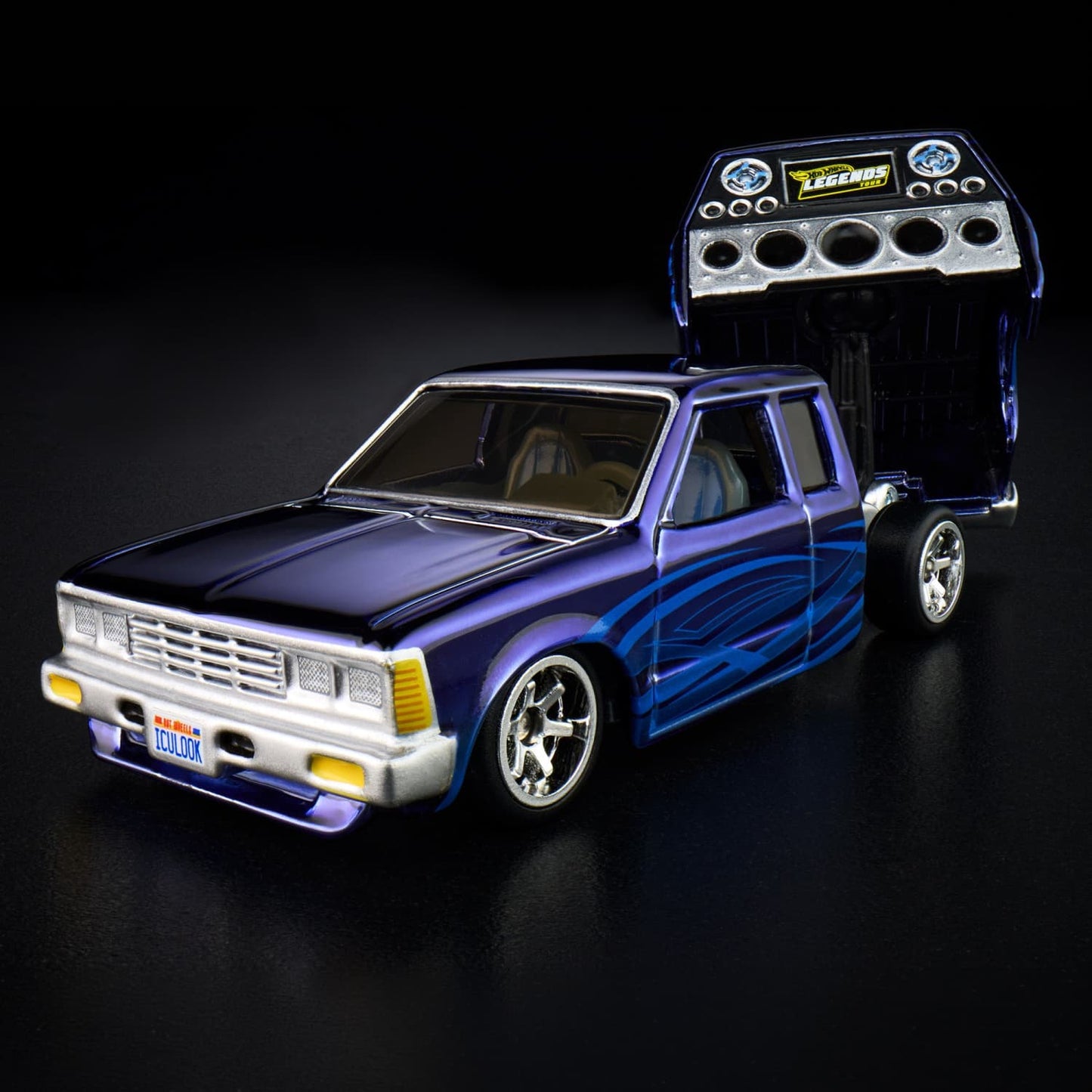 JJY64-BH11 Hot Wheels RLC Exclusive 1986 Nissan 720 King Cab