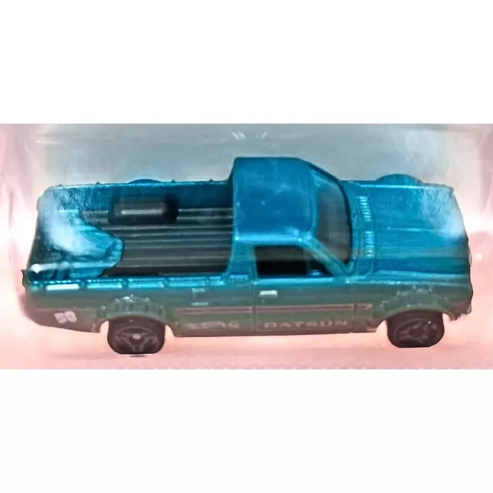 HWL2593- 2025 Hot Wheels 1975 Datsun Sunny Truck (B120)
