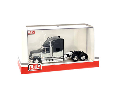 IXO Models IAPR1011 1:64 2010 International Lonestar Limited Edition – Grey with Silver Two Tone – Mijo Exclusives