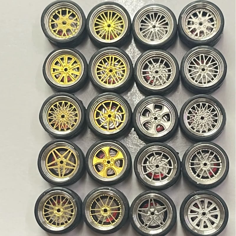 HotWheels 1/64 Custom Alloy Wheels And Rubber Tires - Gold