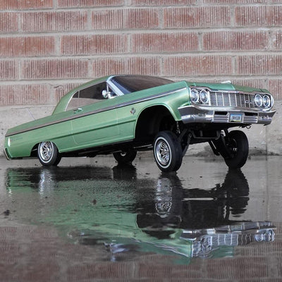 RER14408 1:10 Scale 1964 Chevrolet Impala Hopper LowRider - Green