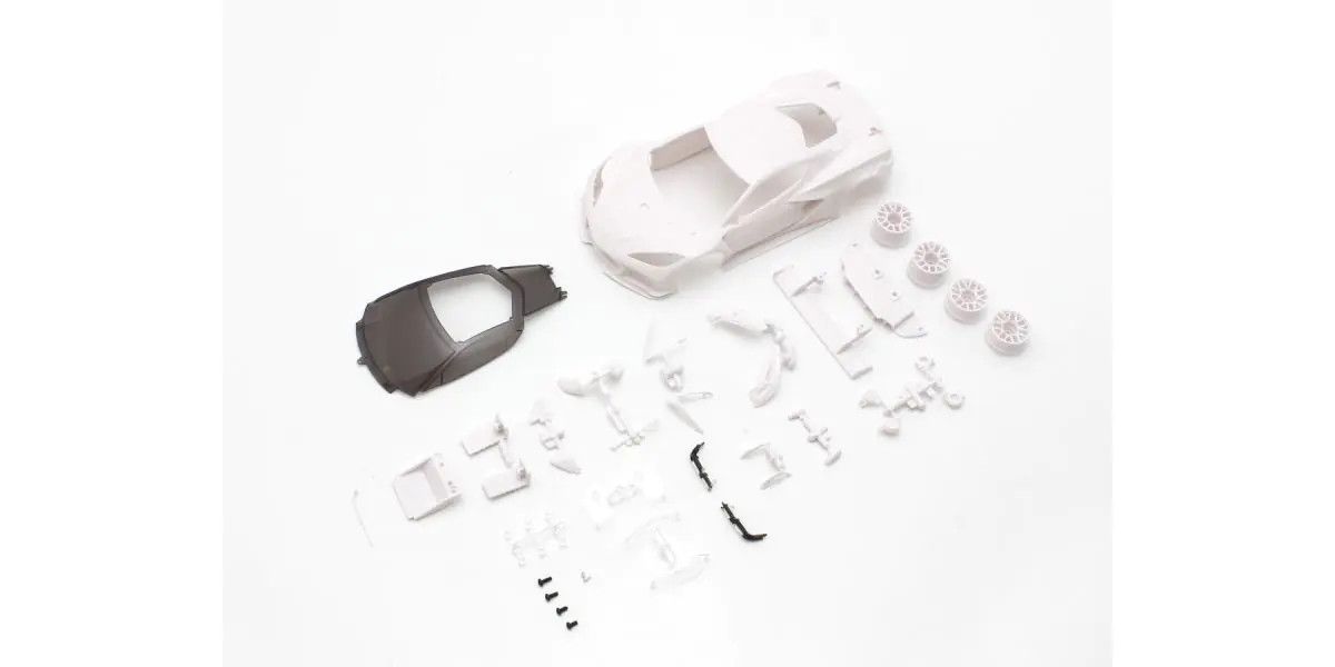 KYOMZN215 Chevrolet Corvette C8.R White Body Set (W/Rims) For RWD