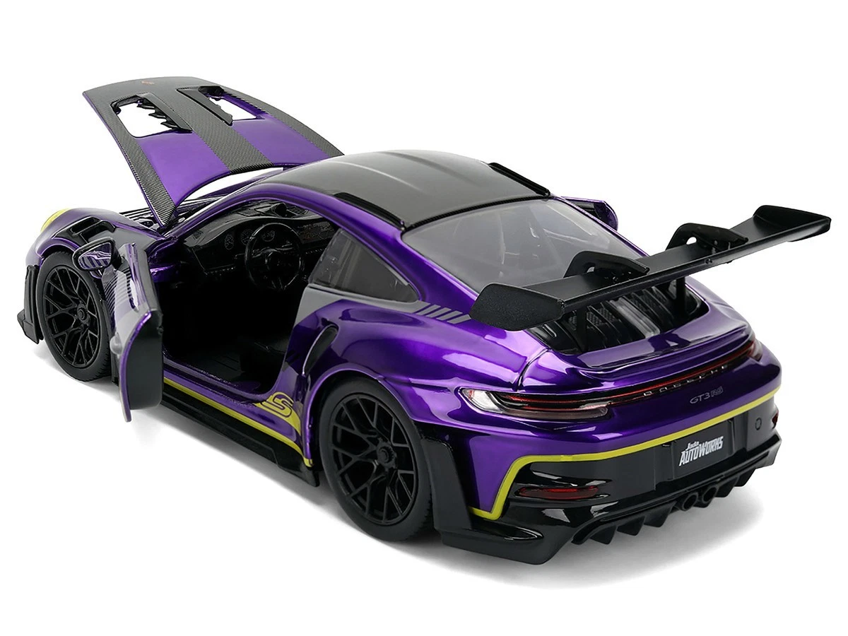 Jada 38345 1:24 Porsche 911 GT3 RS – Candy Purple – Autoworks