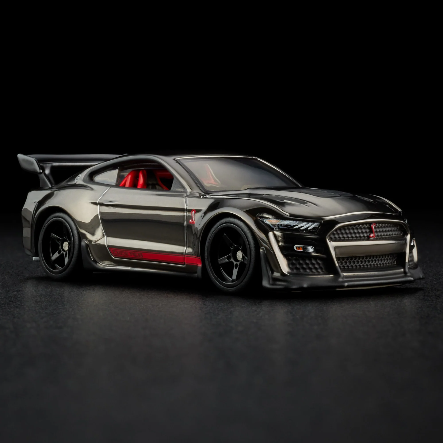 HWHWF05 RLC Exclusive 2022 Ford Mustang Shelby GT500 Code Red