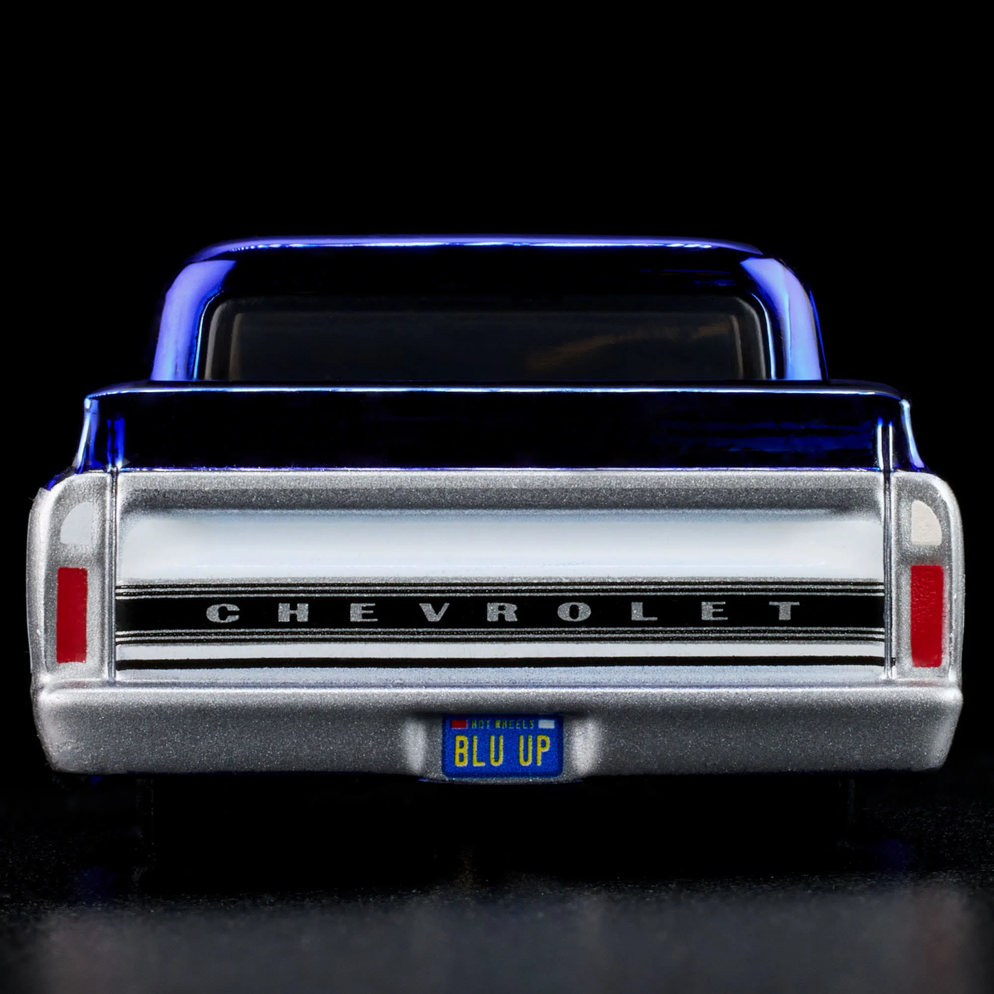 HWHWF22 RLC Exclusive 1969 Chevy C-10