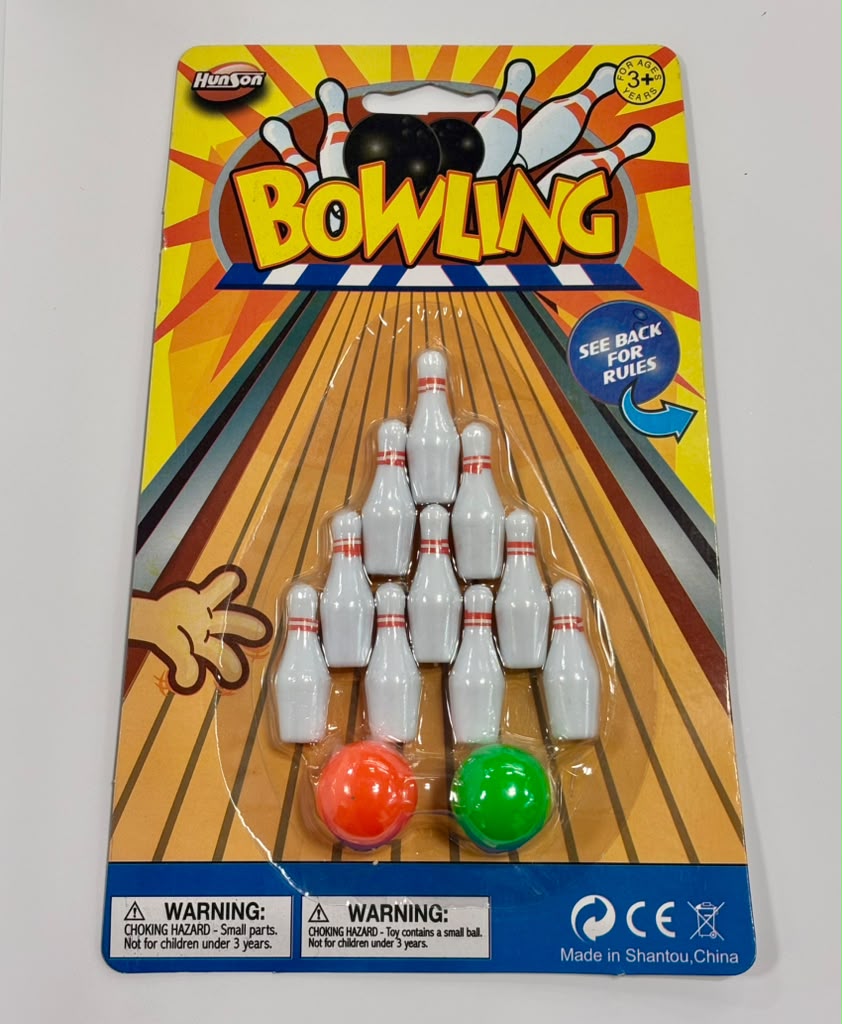 OKK23865 Bowling Play Set On card