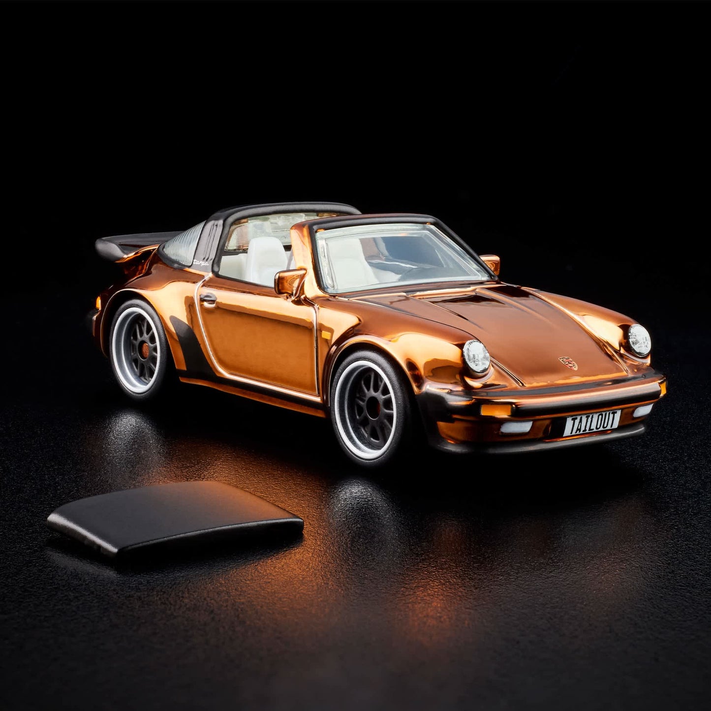 HWJJY65 Hot Wheels RLC Exclusive 1988 Porsche 911 Targa Turbo With CHASE Version
