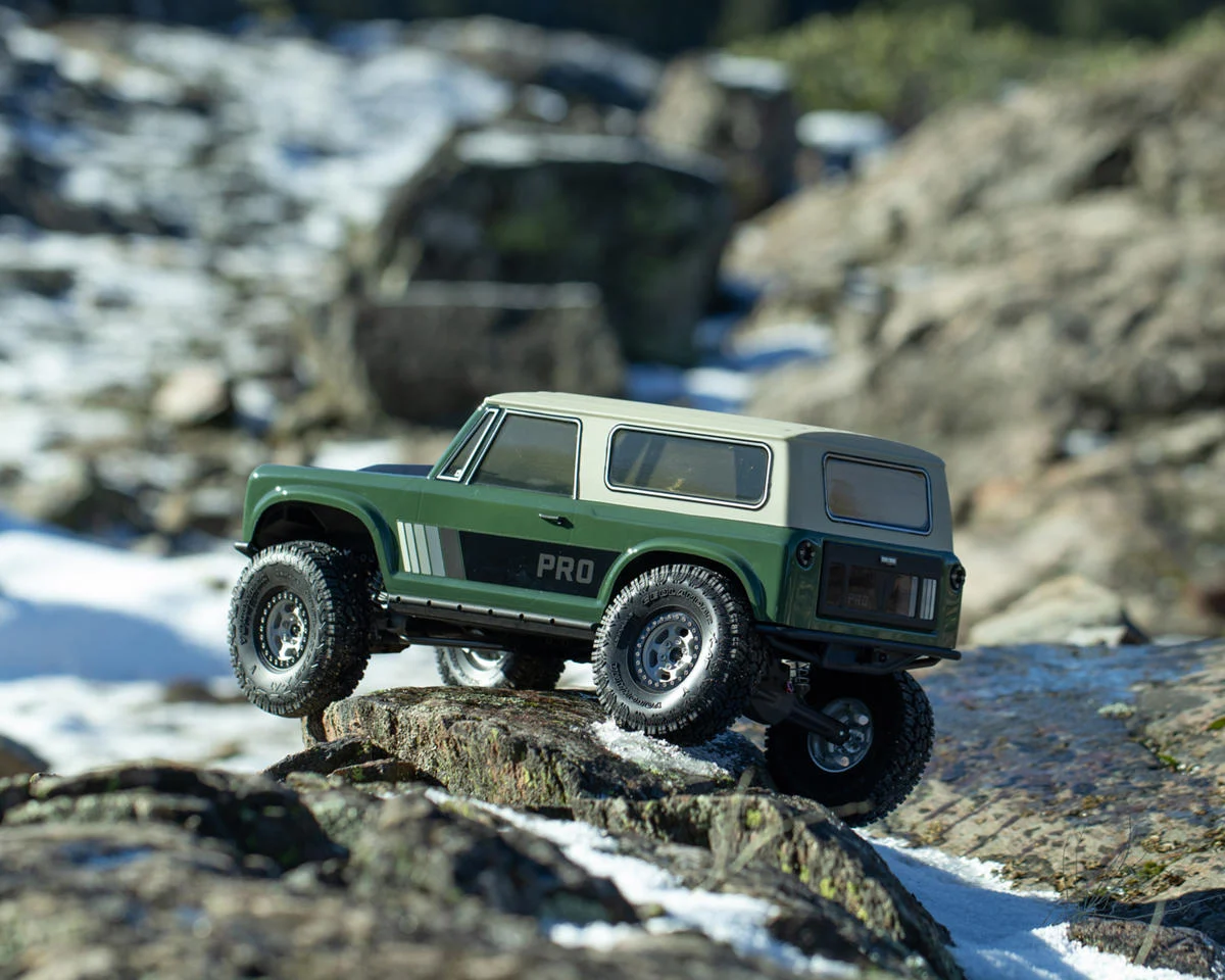 VPS09026B Vanquish Products VS4-10 Origin Classic Pro  Kit (Black Axles)