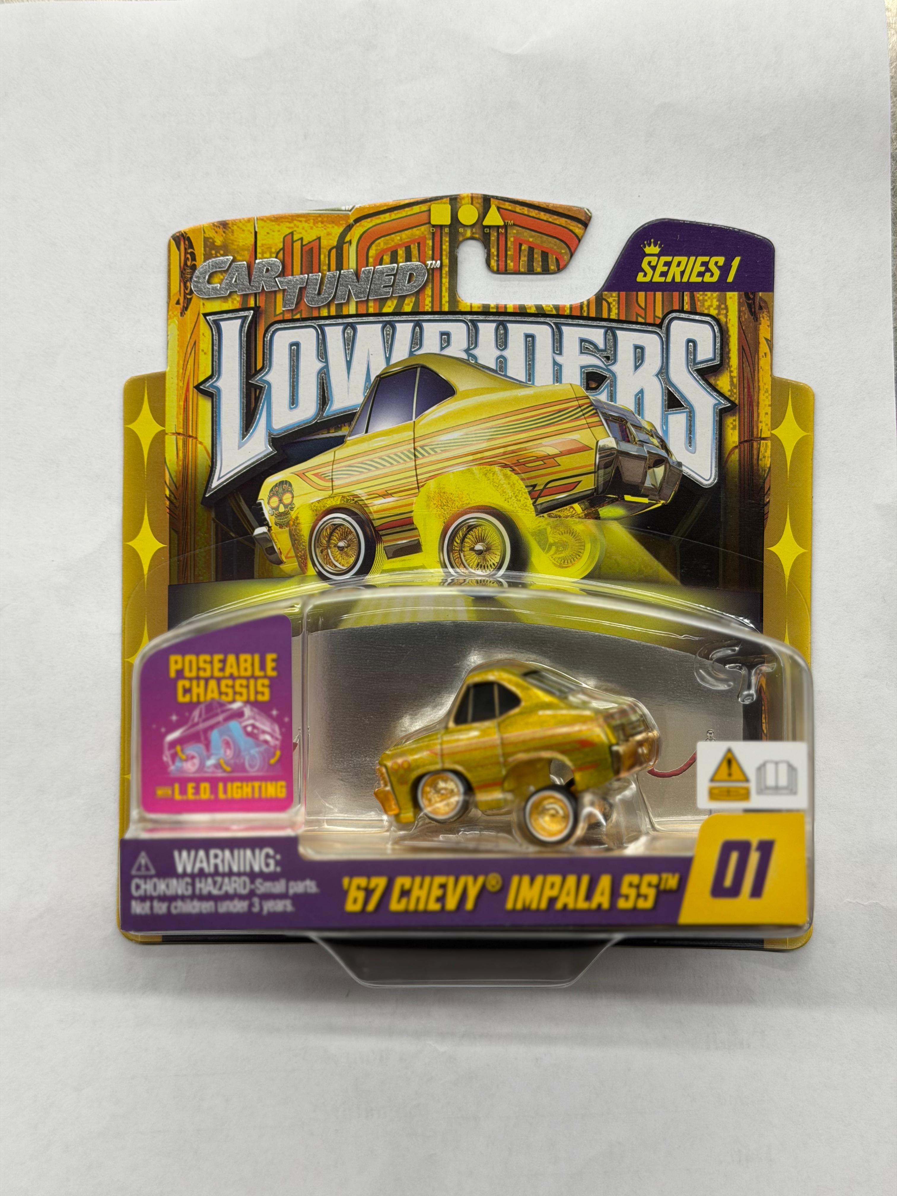CarTuned 597346 1:64 Lowriders SHOW GLOW Series 1 Assortment of 8