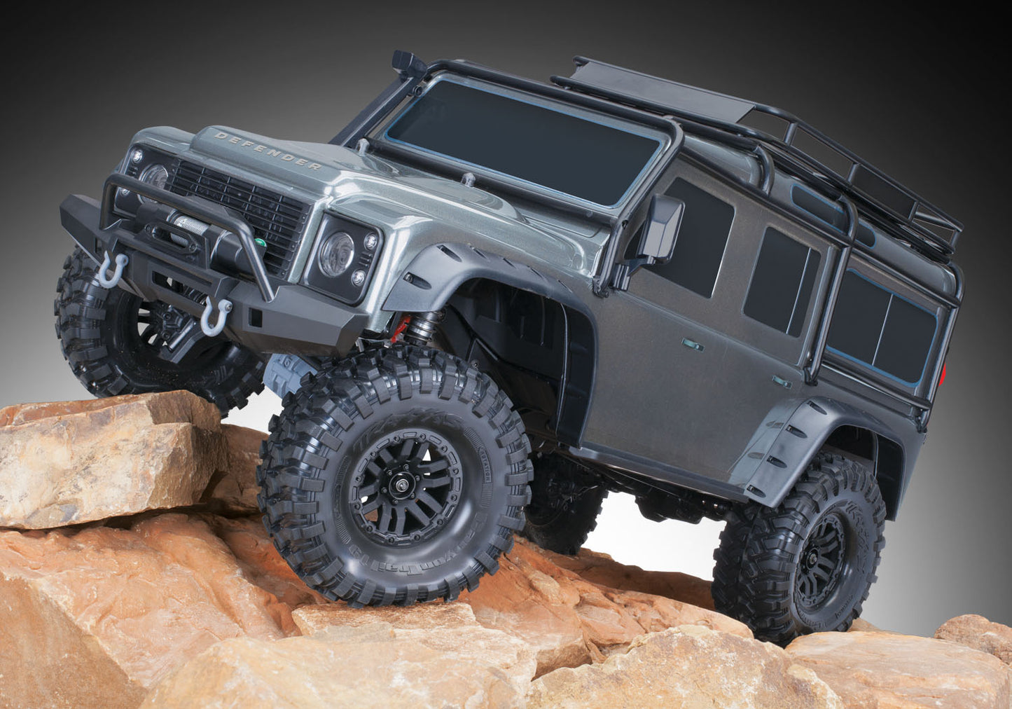82056-4 TRX4 Land Rover Defender 1/10 Scale And Trail Crawler