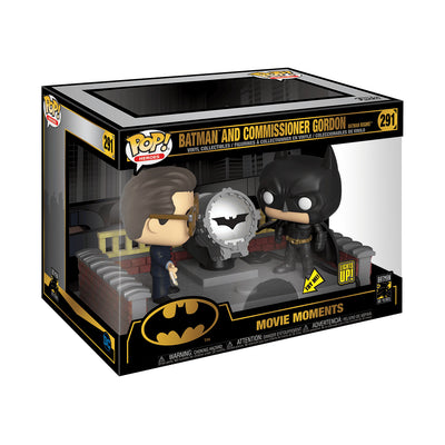 FU37258  Batman 80th- Batman and Commissioner Gordon W/Light