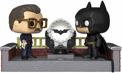FU37258  Batman 80th- Batman and Commissioner Gordon W/Light