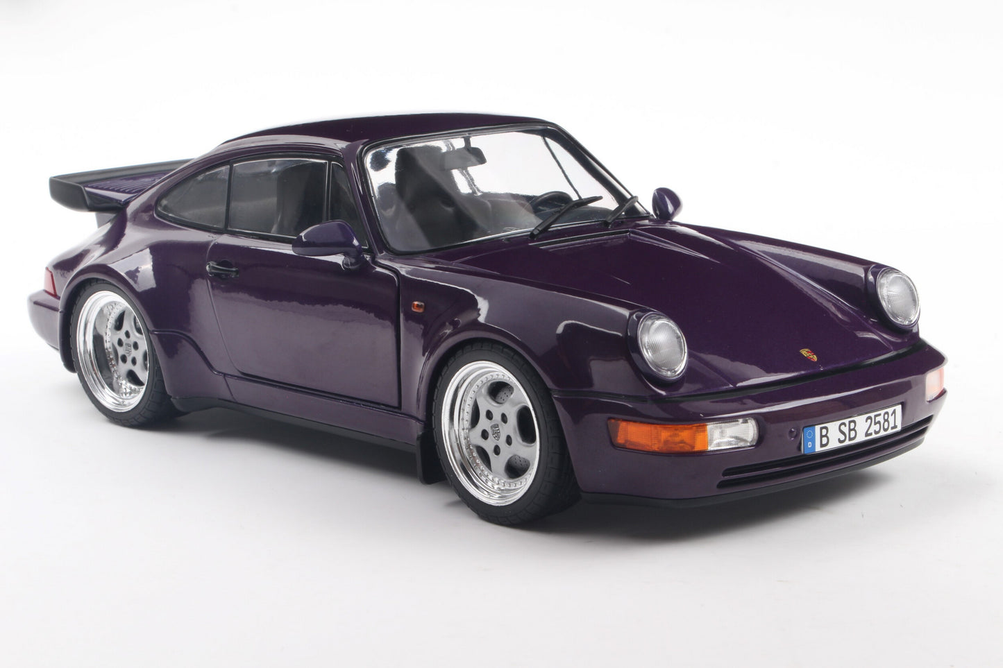 Solido S1803412 1:18 1990 Porsche 911 (964) Turbo – Violet Blue Metallic