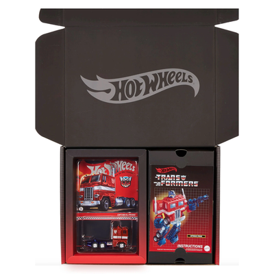 HWHXT02-9993 Mattel Creations Hot Wheels Optimus Prime