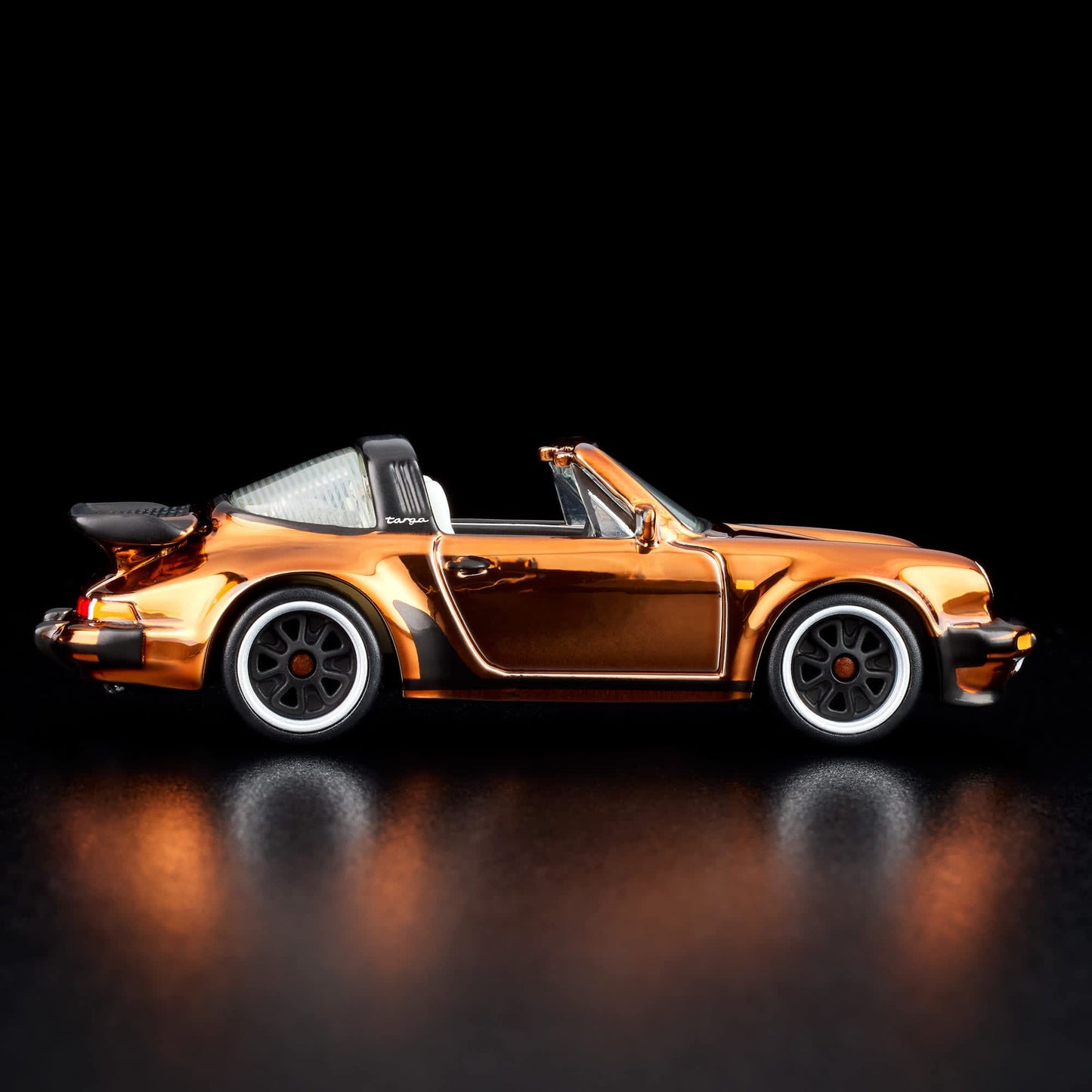 HWJJY65 Hot Wheels RLC Exclusive 1988 Porsche 911 Targa Turbo With CHASE Version