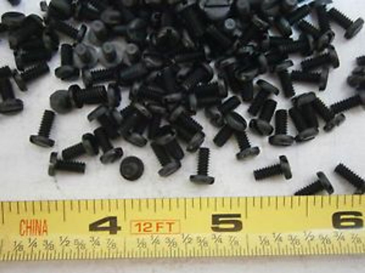 McAllister #463-B Screw and Nut kit Plastic 4-40 1/4" (20 Pieces of each)