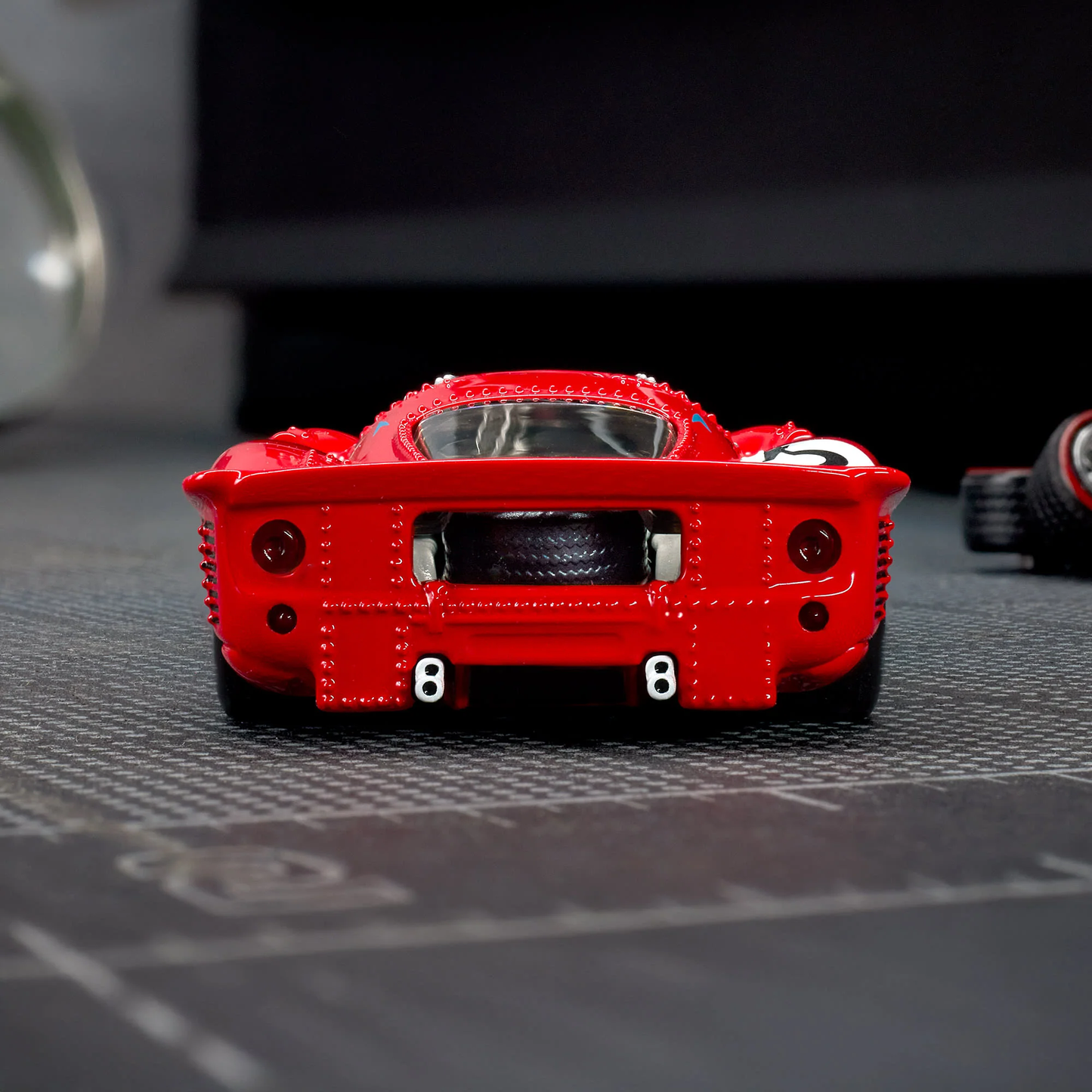 HWJCP47 Hot Wheels Elite 64 1967 Ferrari 330 P4