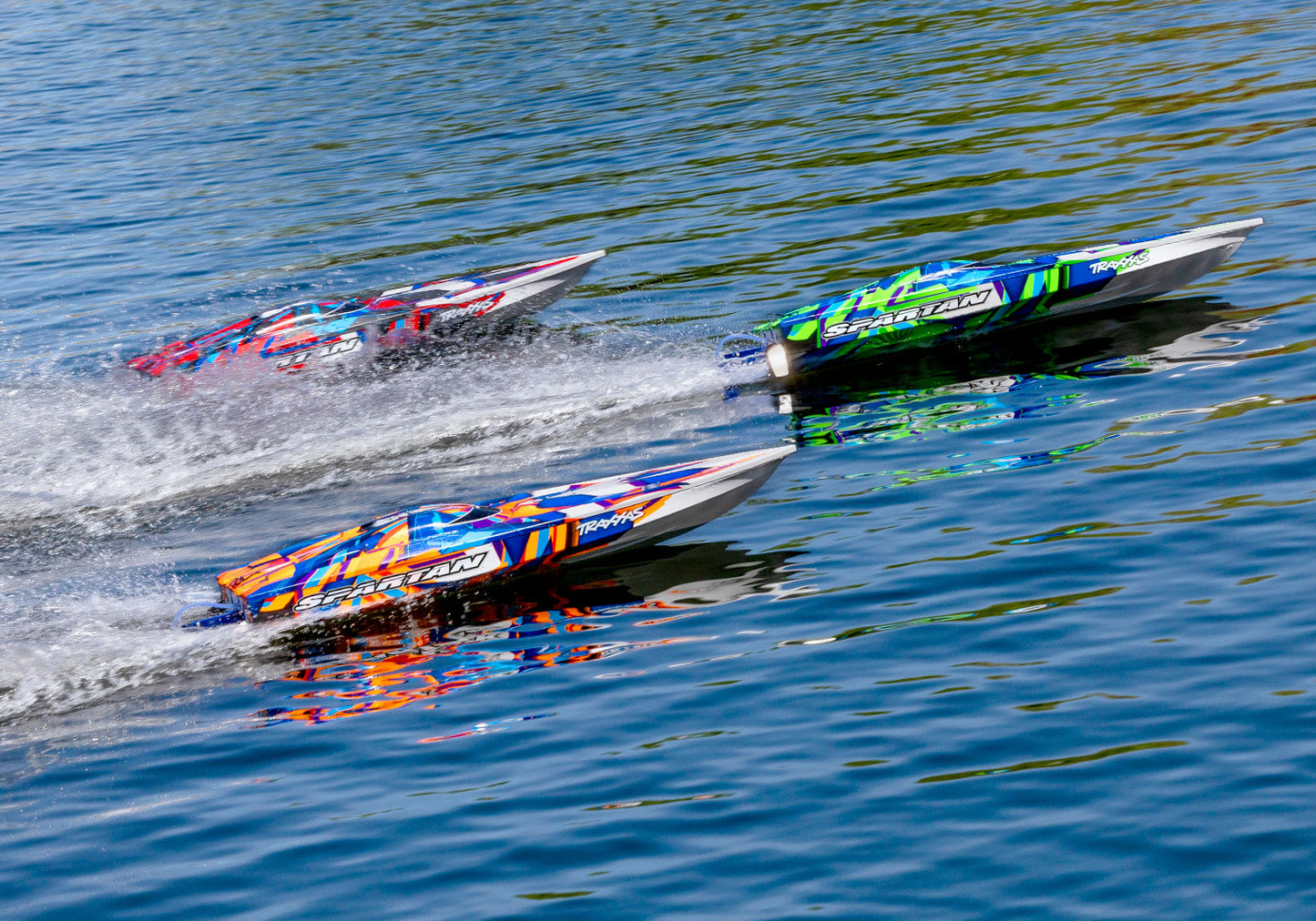 57076-4 Traxxas Spartan Bushless 36" Race Boat