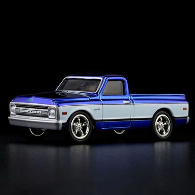 HWHWF22 RLC Exclusive 1969 Chevy C-10