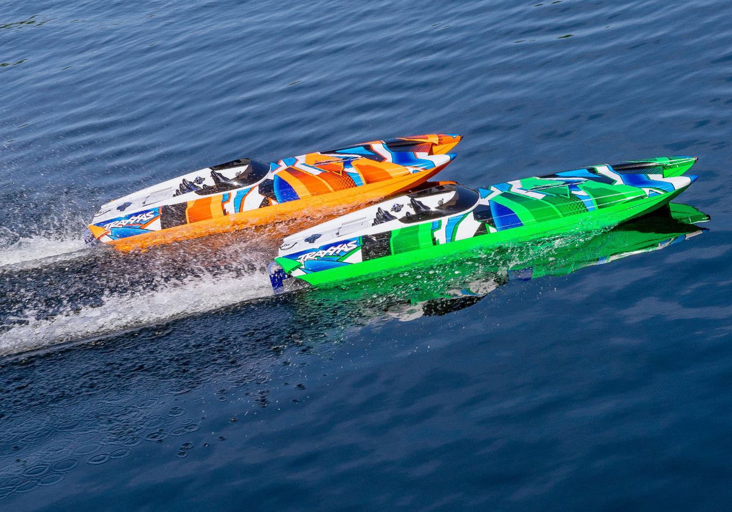 57046-4 M41 Wide Body 40" Catamaran Brushless Race Boat