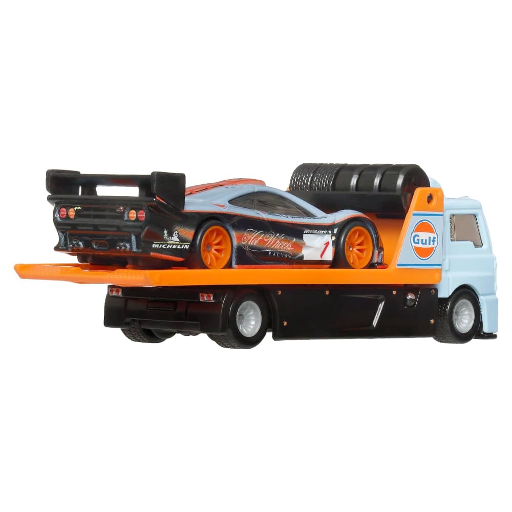 JHW43 HotWheels Premium Collector Display Set 1997 McLaren F1 GTR, Ford Transit SuperVan Ford GT-40, Fleet Street
